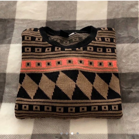 Urban Outfitters Sweater - Picture 3 of 4